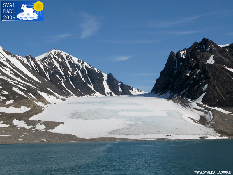Ice tongue in Magdalenefjord