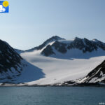 Glacier in Magdalenefjord-3