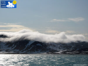 Clouds on the mountains towards, detail