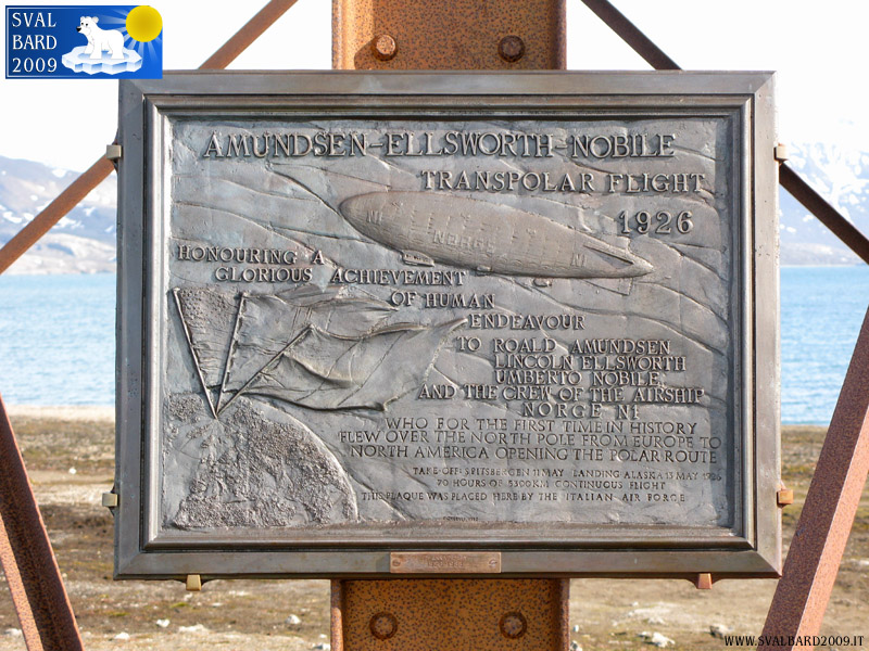 Plaque dedicated to Amundsen, Ellsworth and Nobile