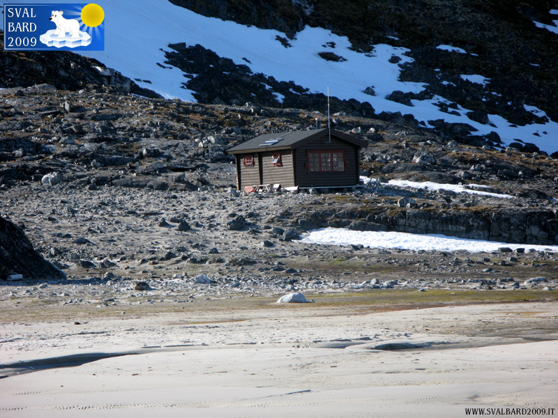 Guardians’ cabin in Magdalenefjord