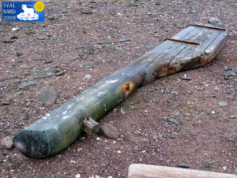 Helm on a beach in Raudfjorden